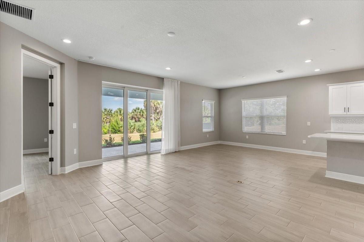 10214 CRYSTAL ISLES CIR — photo 20