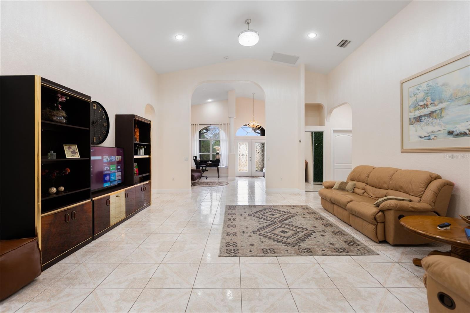 333 ORDUNA DR — photo 10