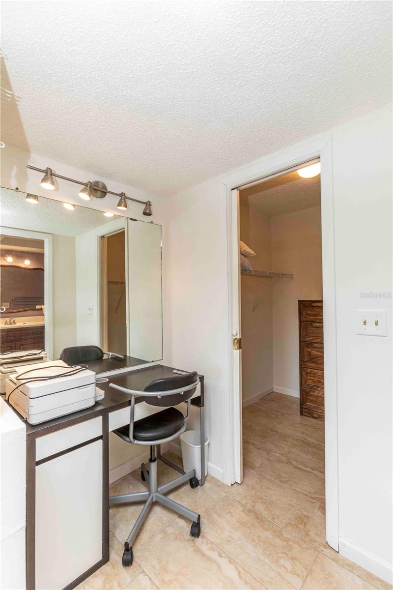 9639 GREENSKEEPER DR #9639 — photo 23