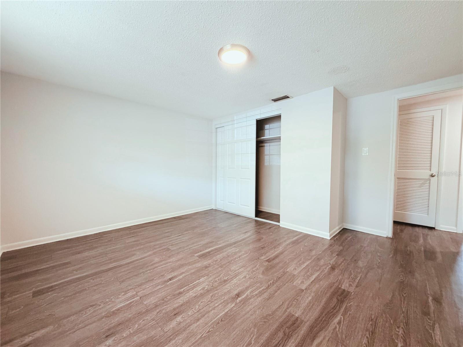 5305 OAKWOOD CT #17 — photo 6