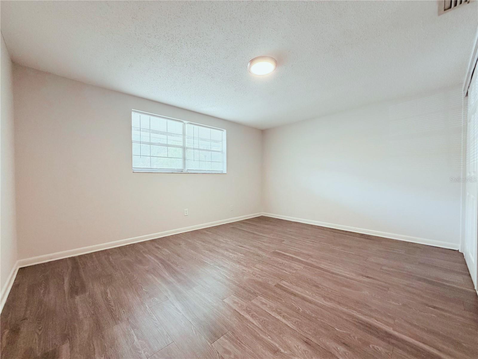 5305 OAKWOOD CT #17 — photo 5