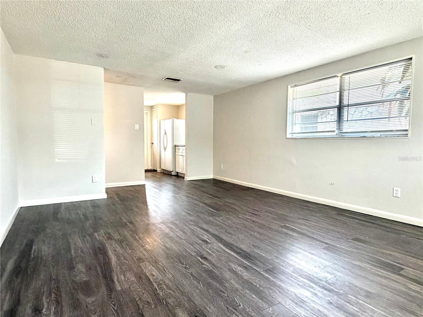 5305 OAKWOOD CT #17 — photo 2