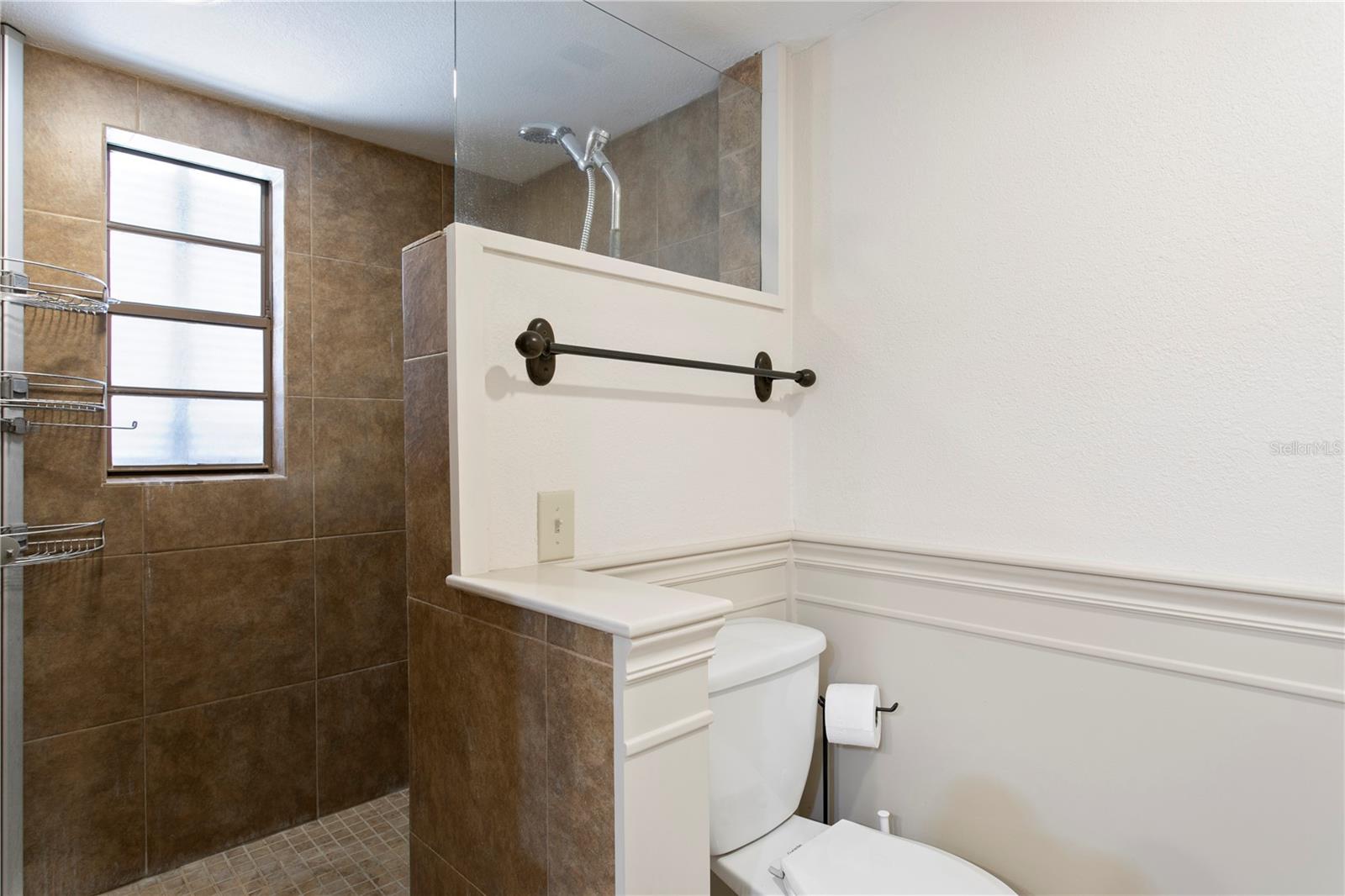 2453 KINGFISHER LN #G202 — photo 25