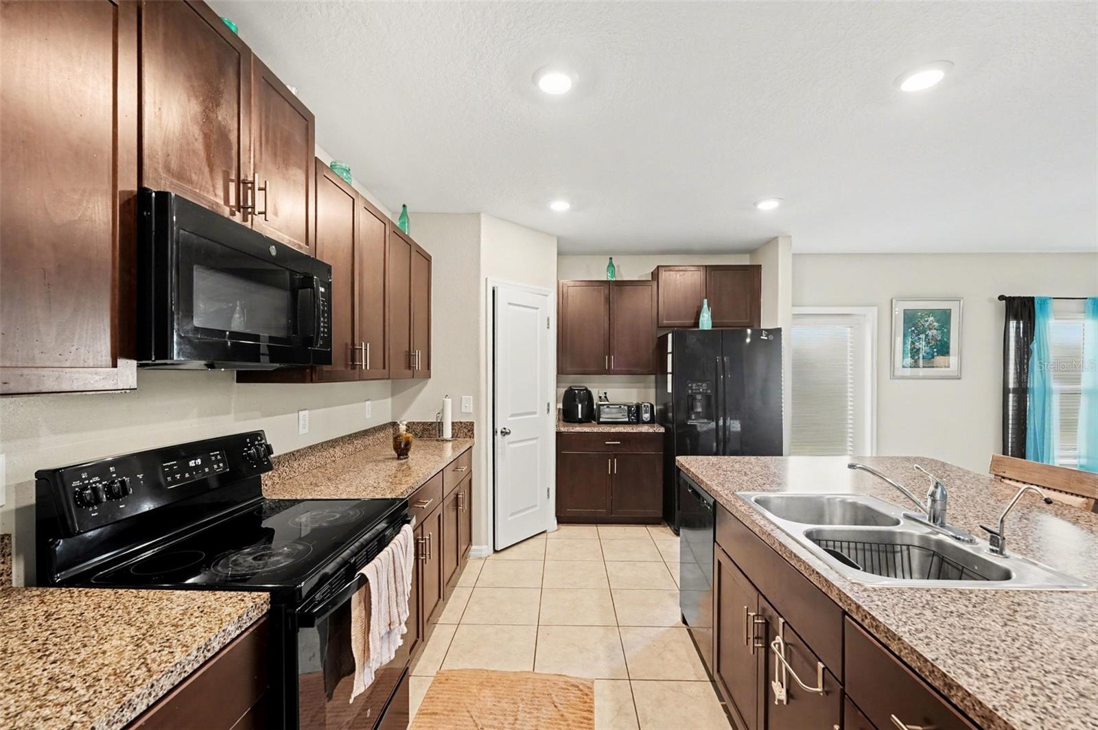882 OLIVE CONCH ST — photo 9