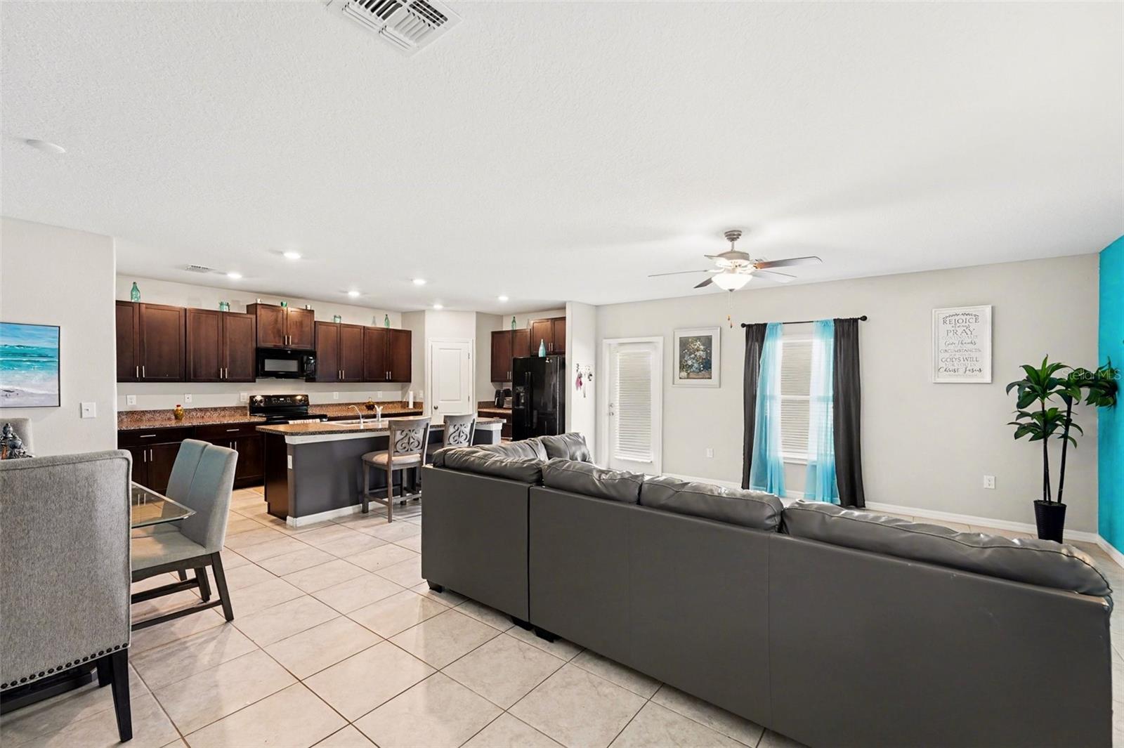882 OLIVE CONCH ST — photo 4