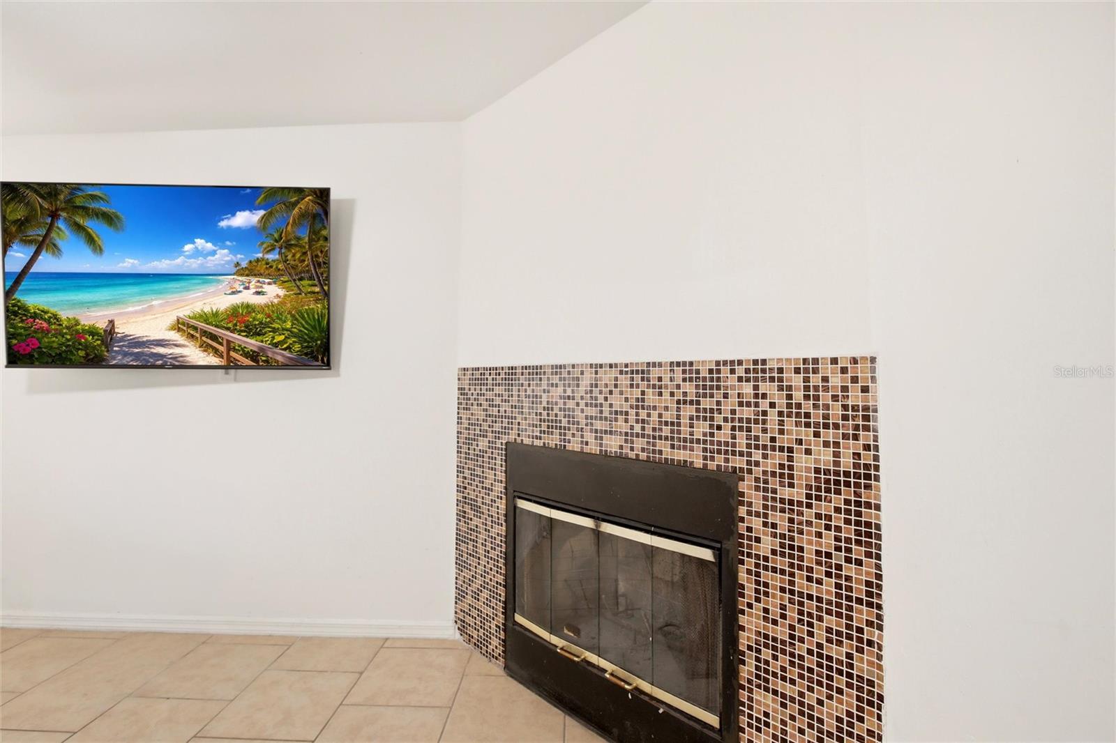 2510 SHEILA LN — photo 10