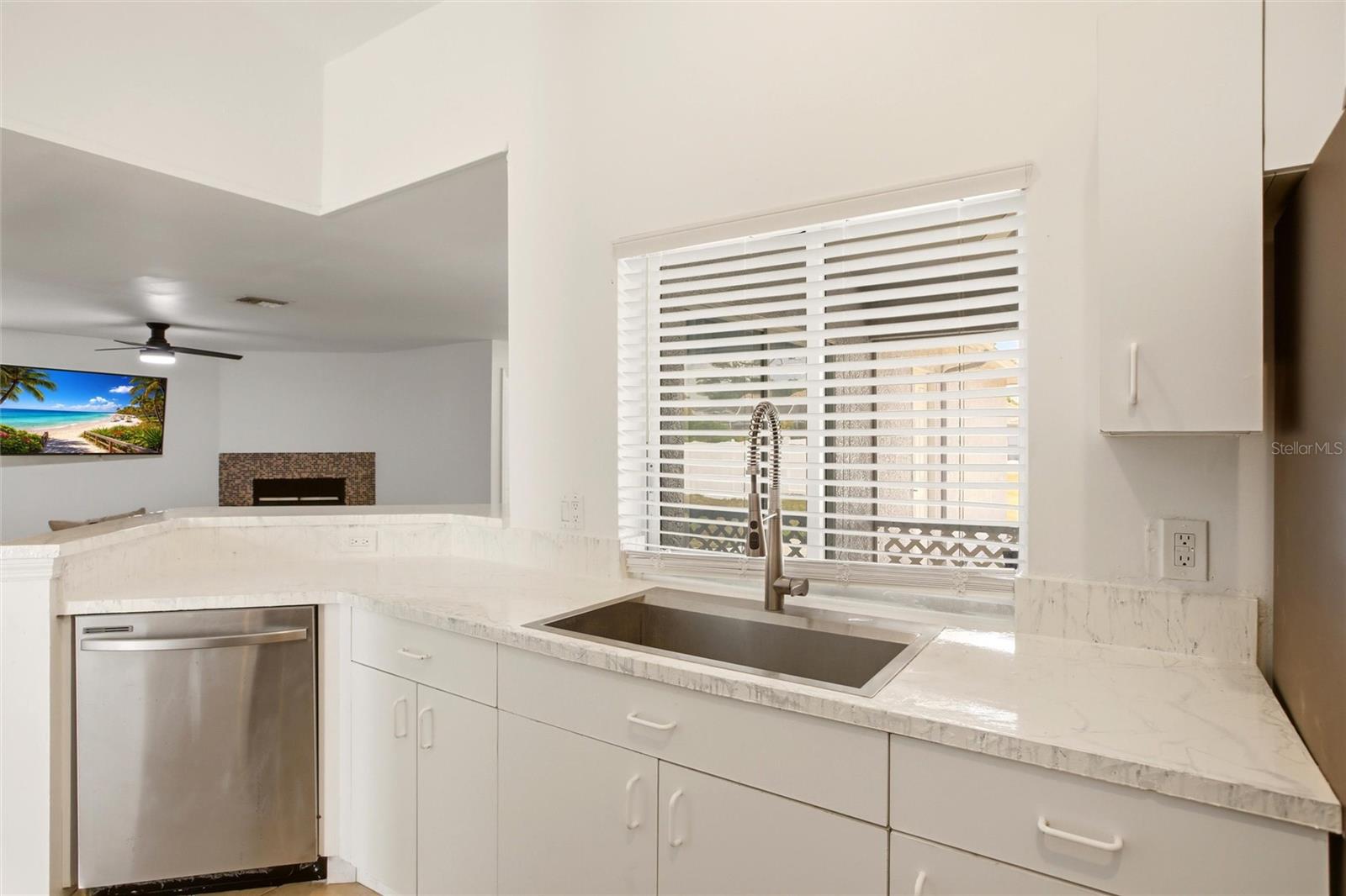 2510 SHEILA LN — photo 14