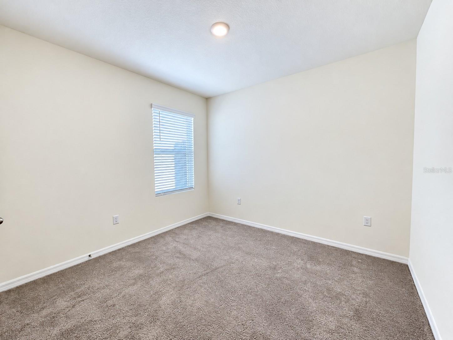 17043 OVAL RUM DR — photo 16