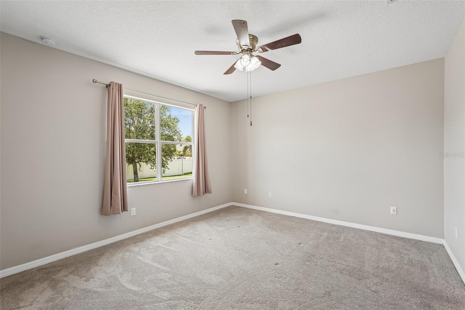 2426 CUMBERLAND CLIFF DR — photo 17
