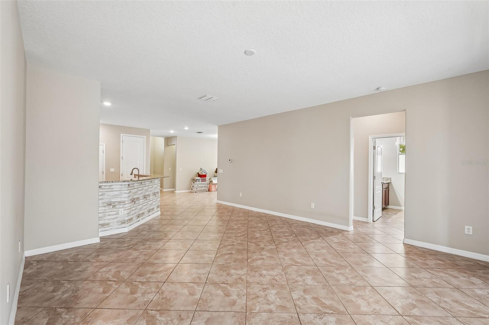 2426 CUMBERLAND CLIFF DR — photo 5