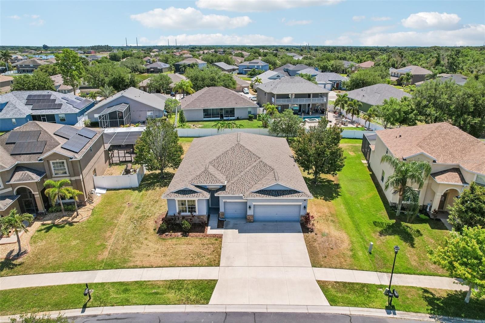 2426 CUMBERLAND CLIFF DR — photo 37