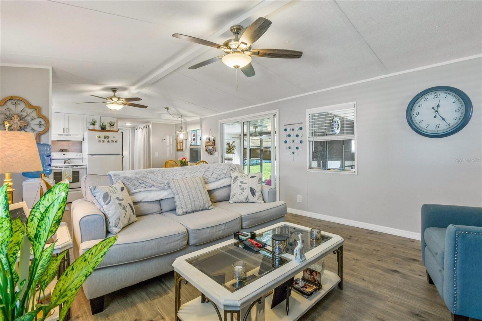3204 POND HOLLOW ST — photo 3