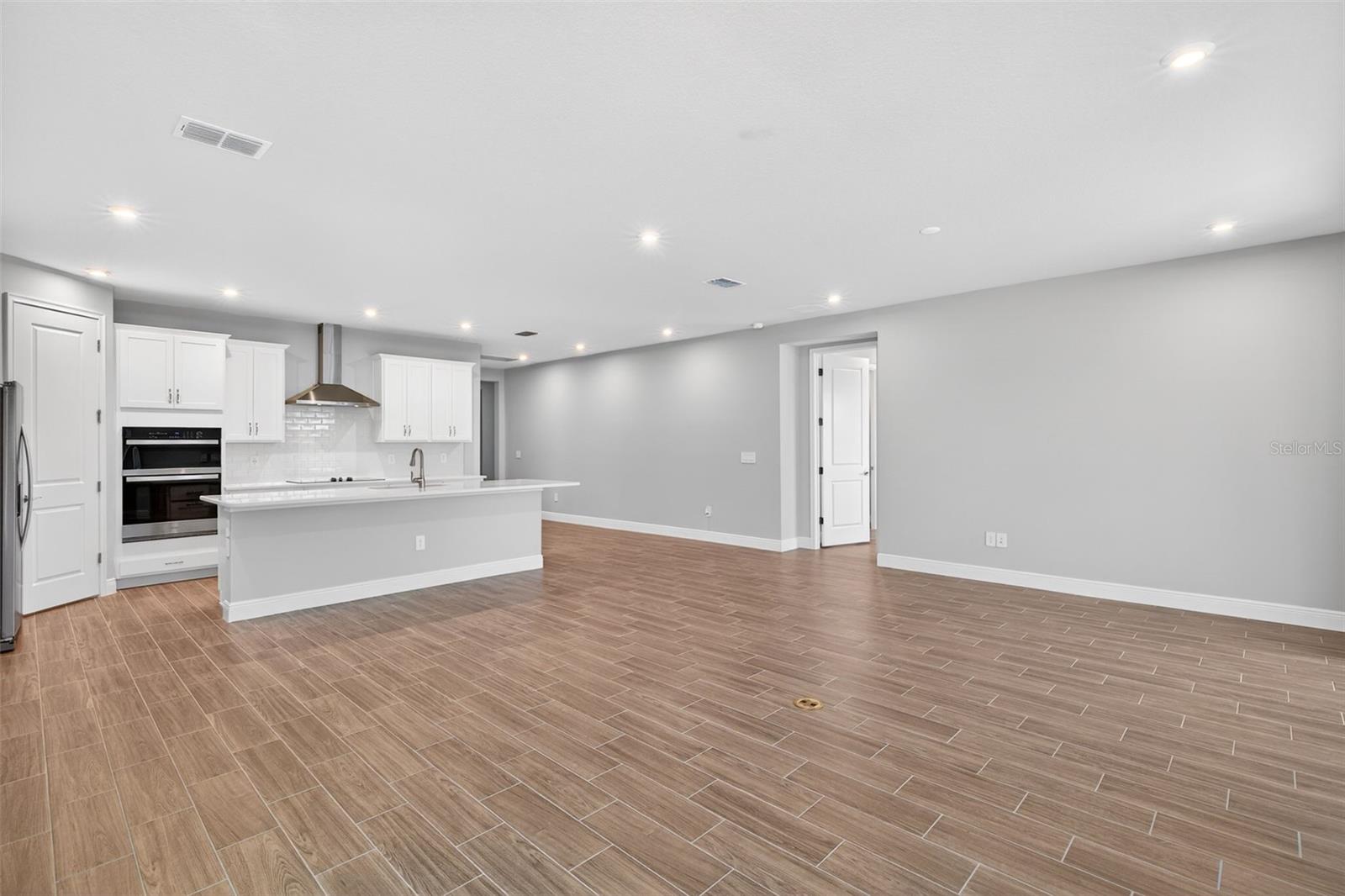 12446 49TH ST E — photo 8