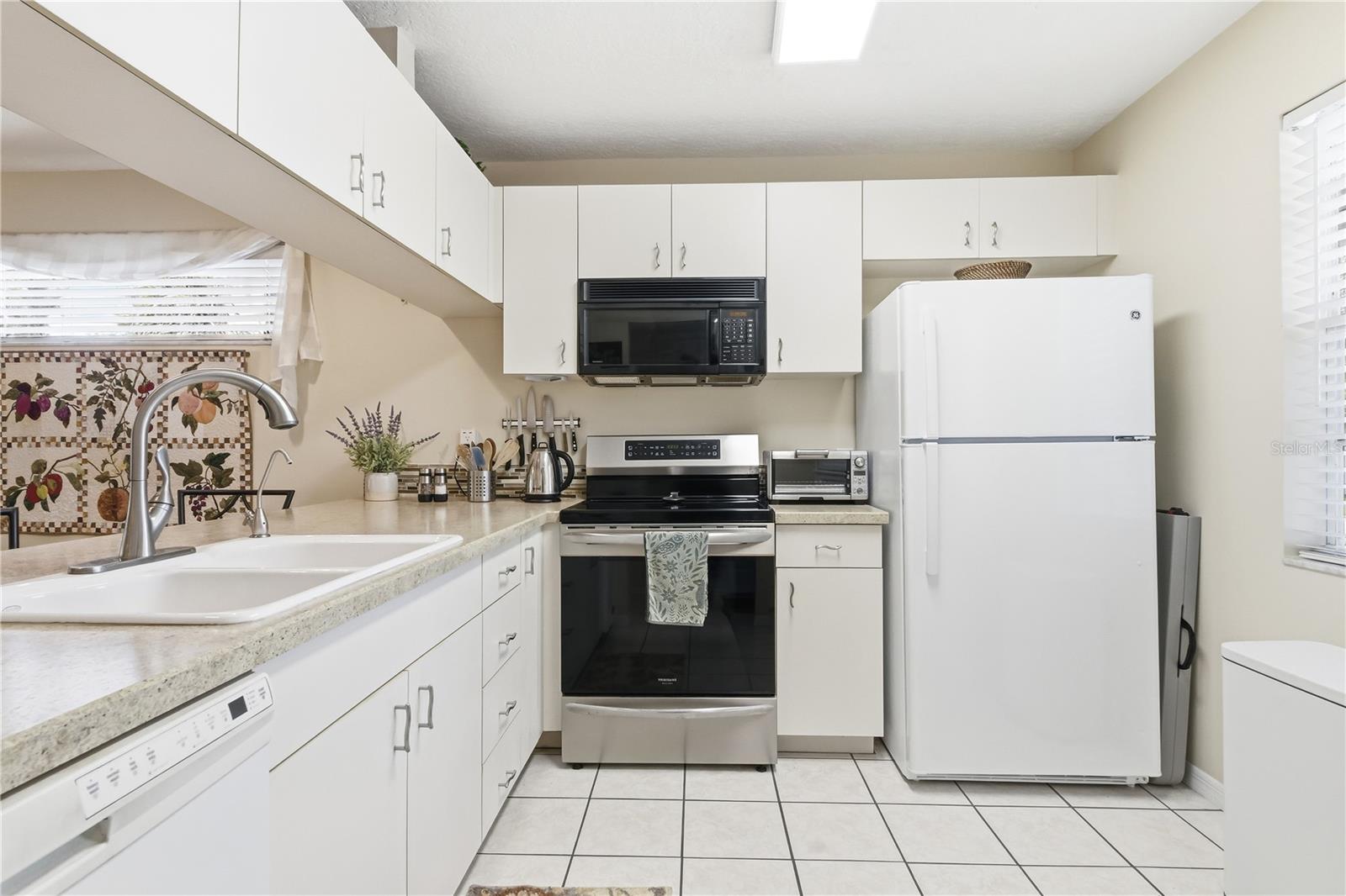 9034 LAKE PLACE LN #9034 — photo 11