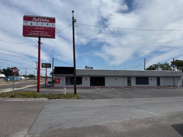 9501 N NEBRASKA AVE — photo 11