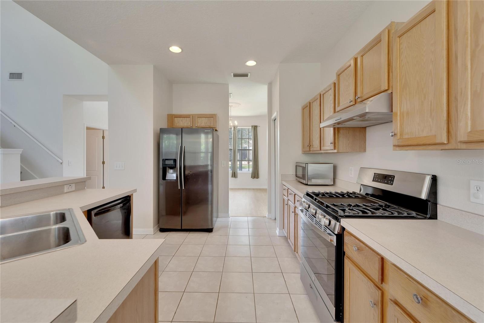 411 DURHAM SHORE CT — photo 27