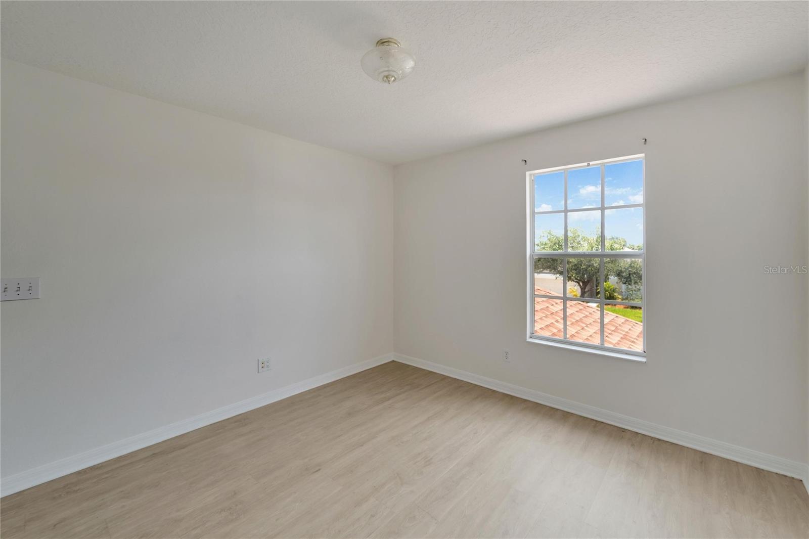 411 DURHAM SHORE CT — photo 43