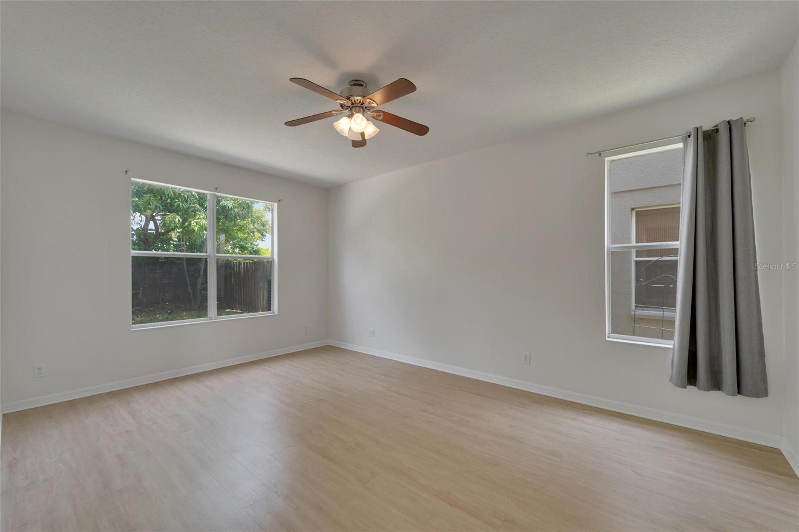411 DURHAM SHORE CT — photo 32
