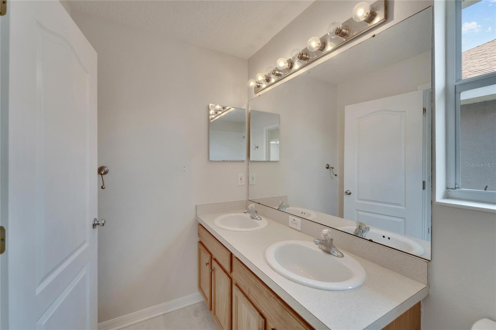 411 DURHAM SHORE CT — photo 55