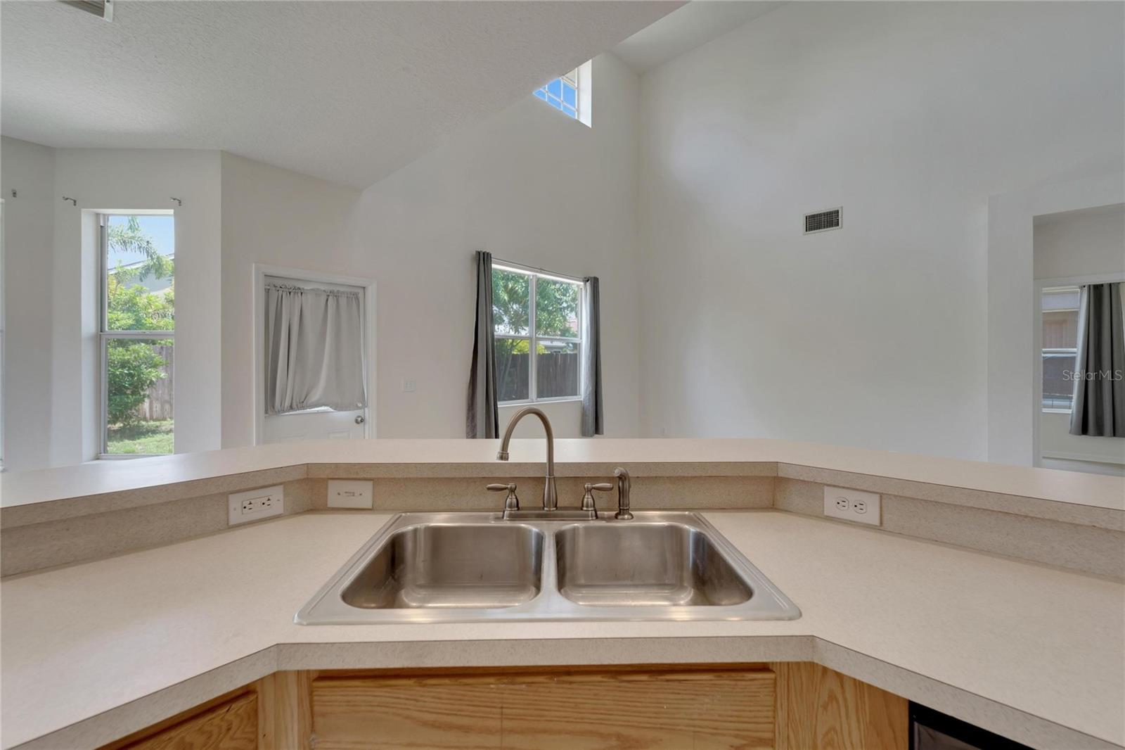 411 DURHAM SHORE CT — photo 29