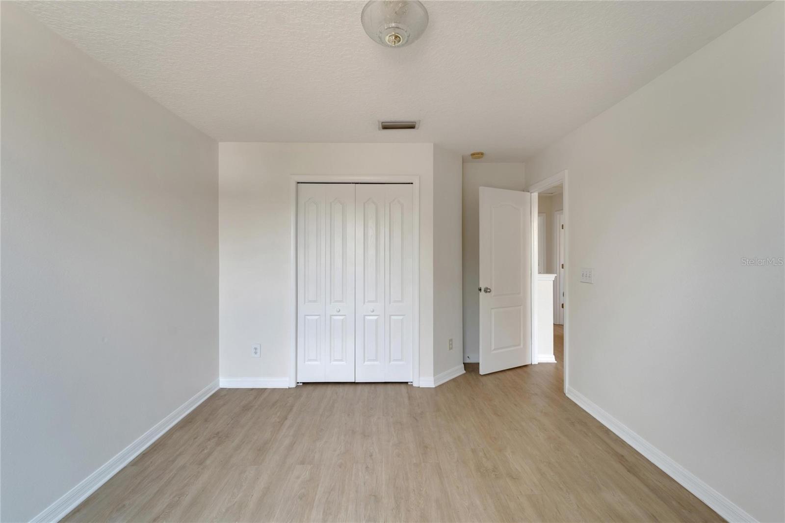 411 DURHAM SHORE CT — photo 44
