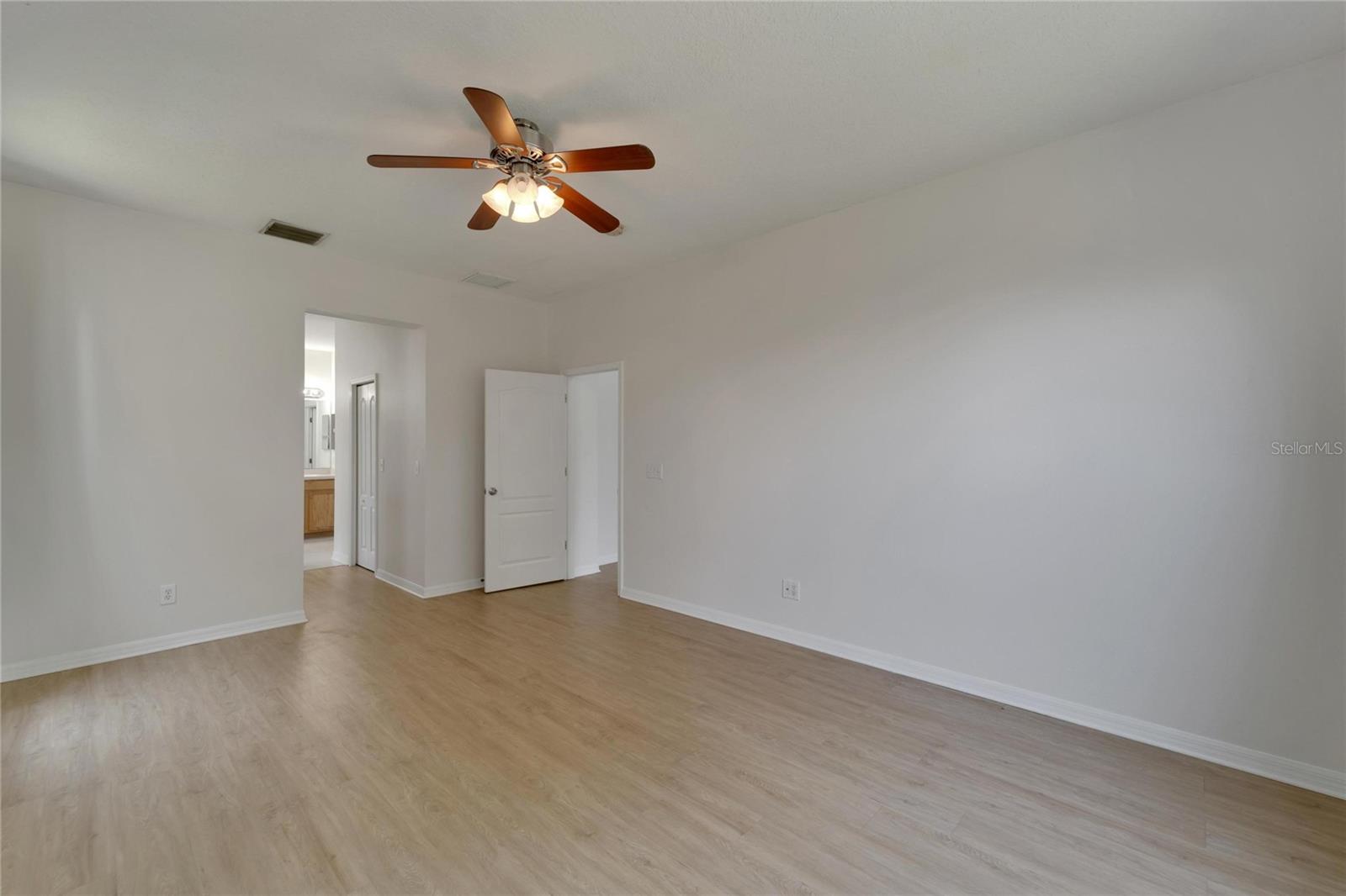 411 DURHAM SHORE CT — photo 35