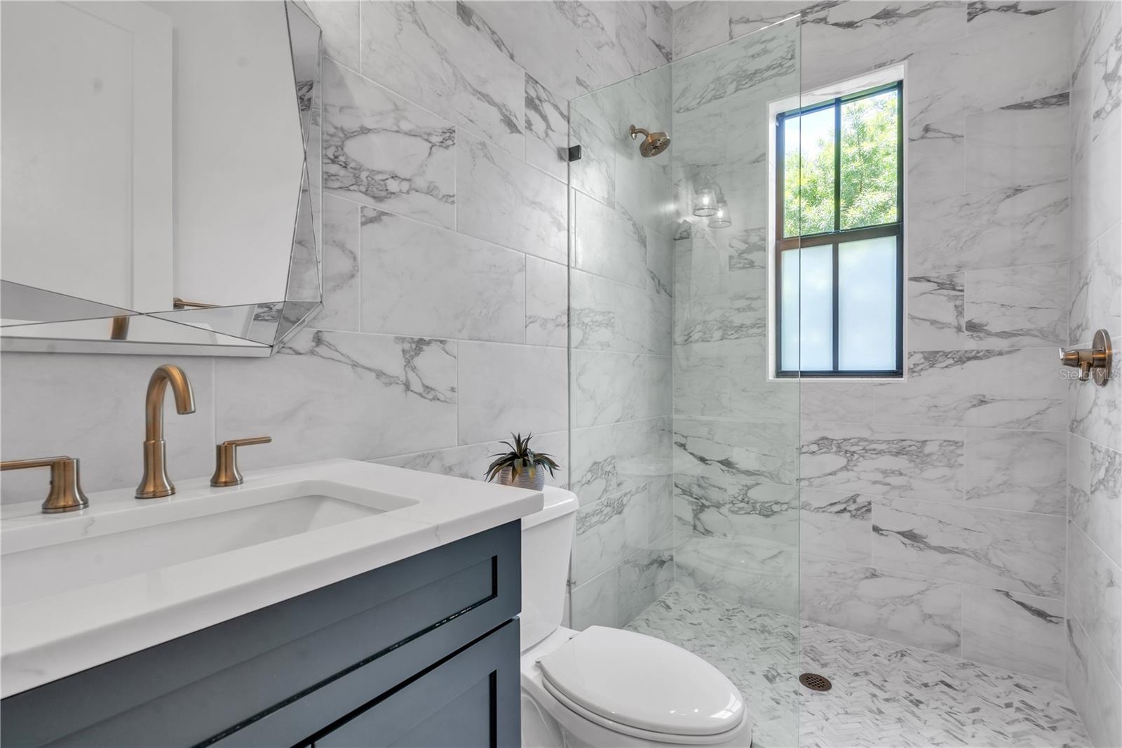 2308 N RIDGEWOOD AVE — photo 10