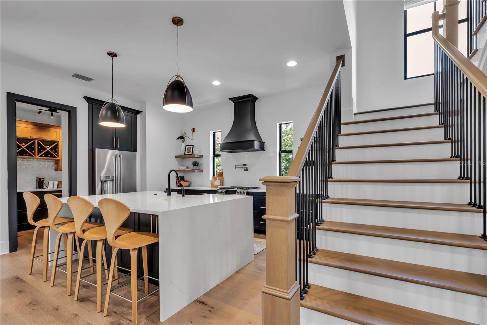 2308 N RIDGEWOOD AVE — photo 9