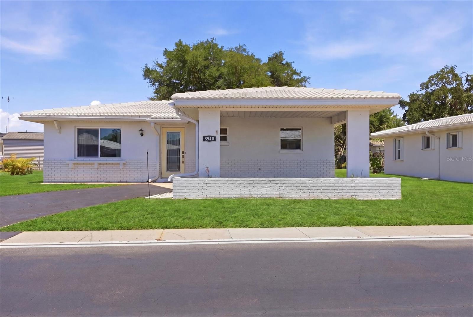 8940 PICKWICK RD — photo 5