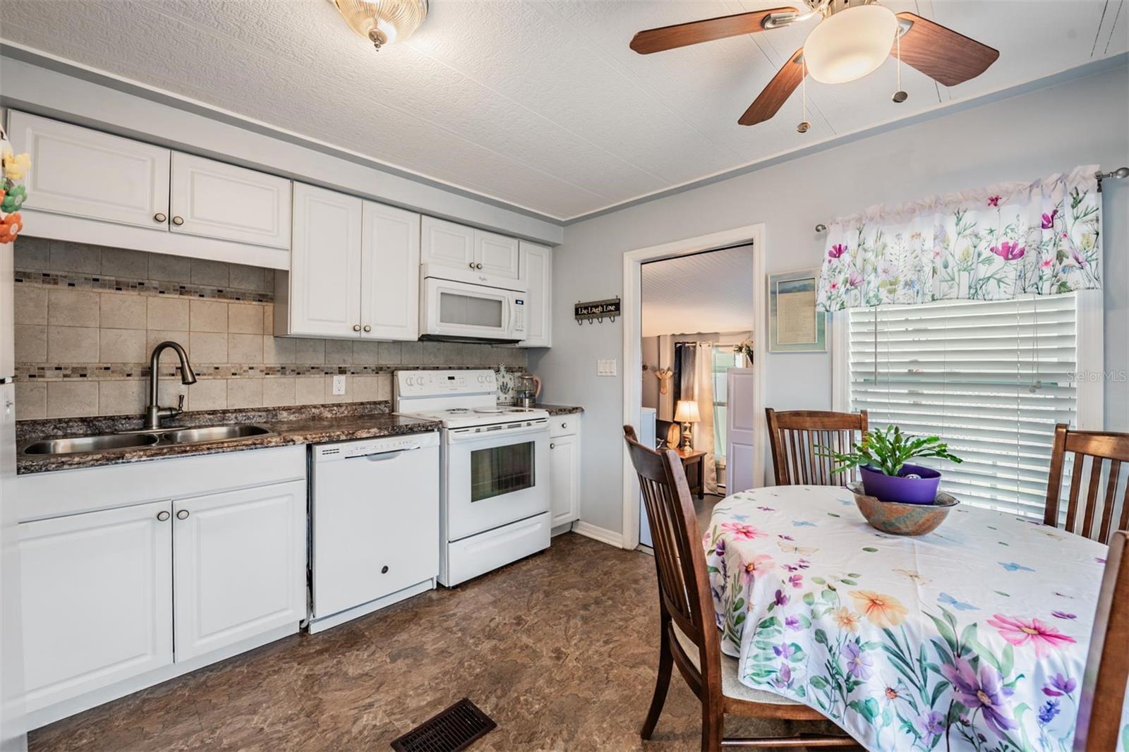 7048 EL MEYERS ST — photo 11