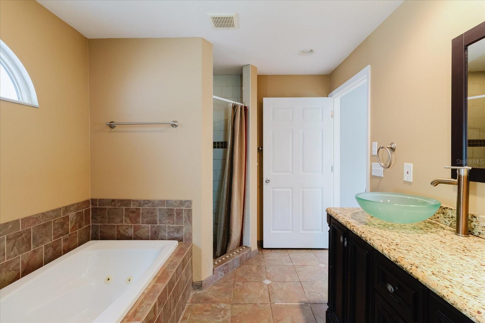 2009 PEPPERTREE CT — photo 32