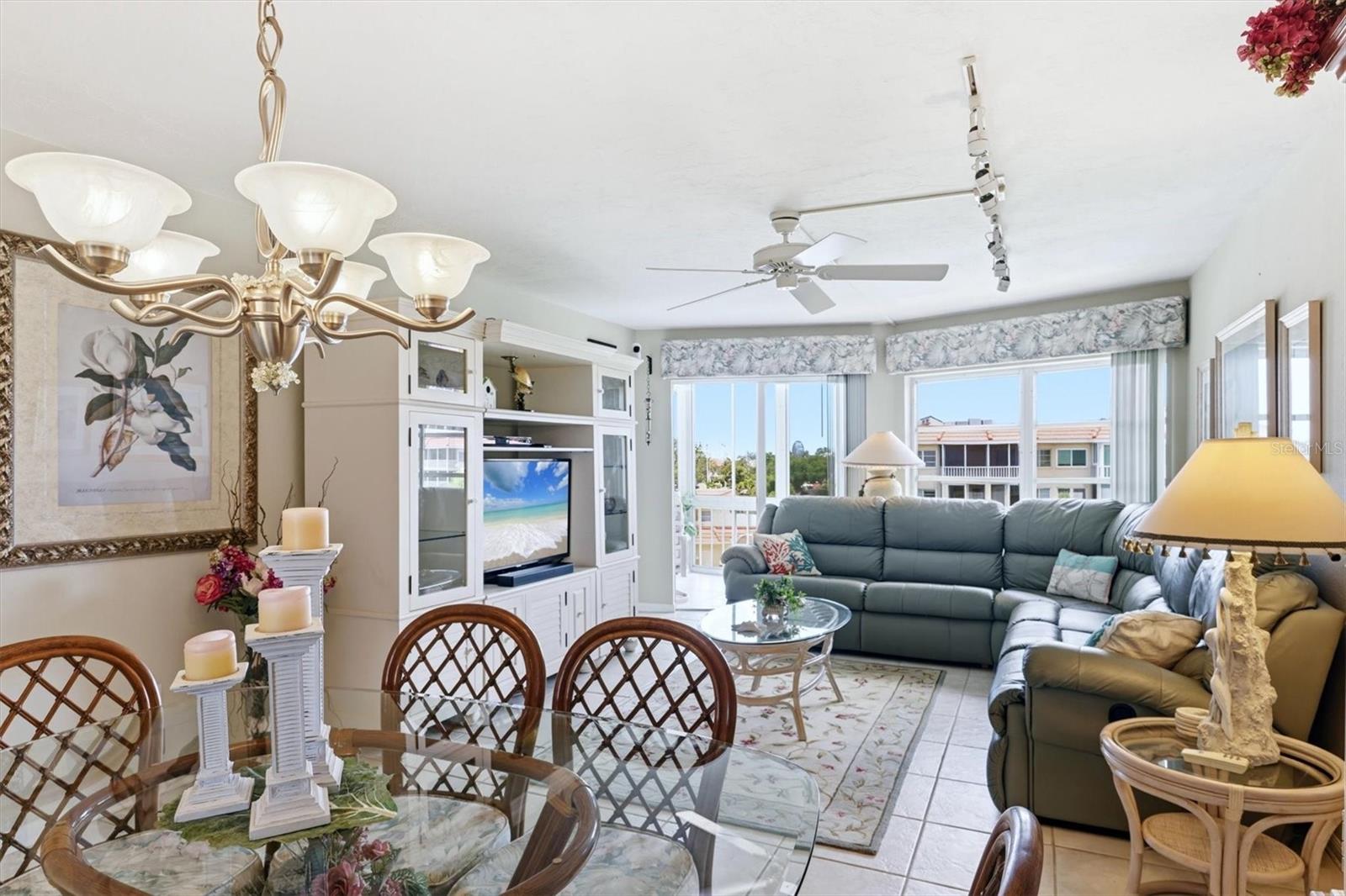 1215 S PORTOFINO DR #406 — photo 12