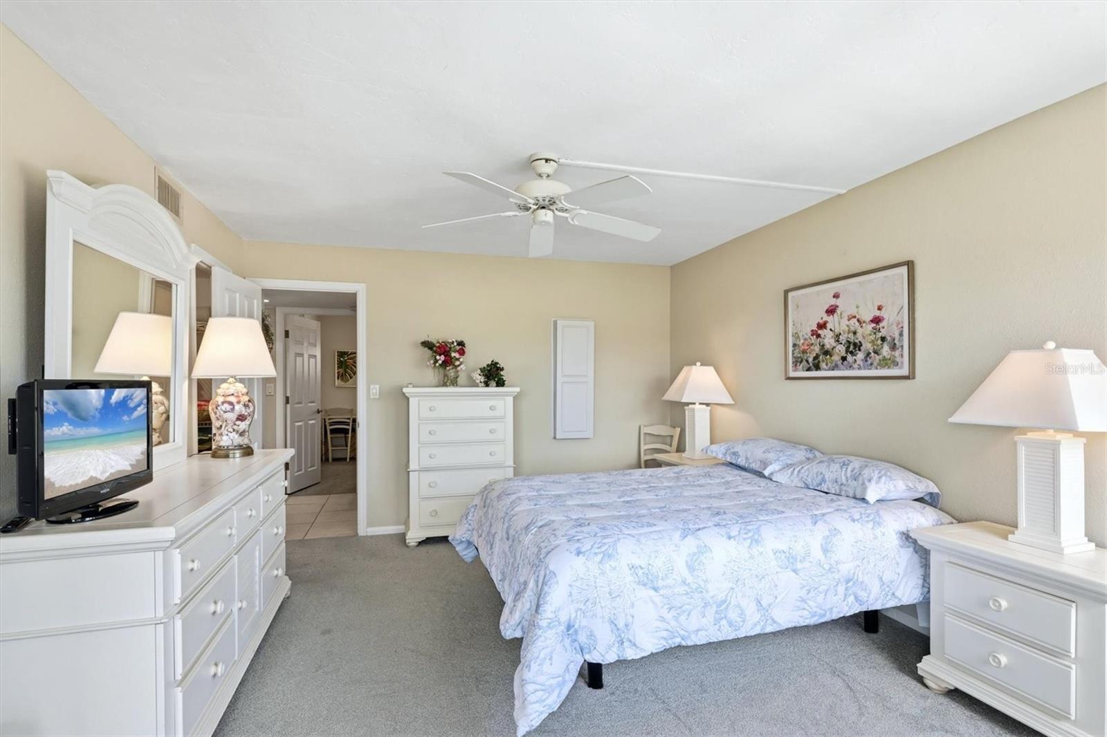 1215 S PORTOFINO DR #406 — photo 22