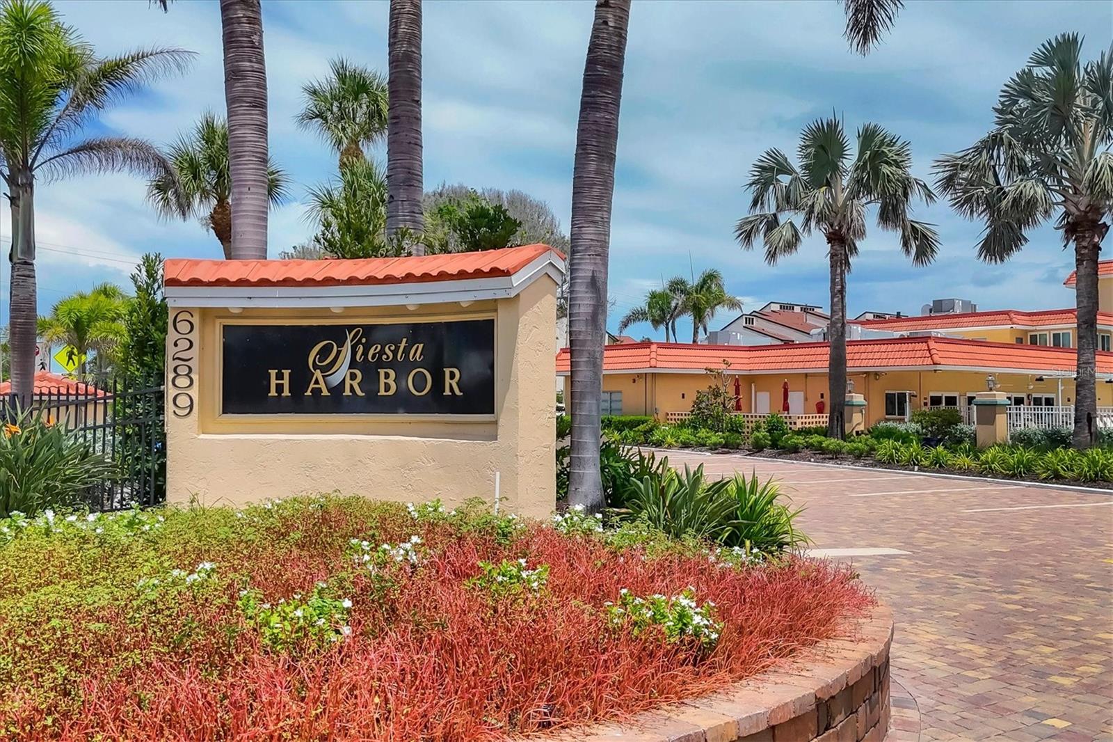 1215 S PORTOFINO DR #406 — photo 40