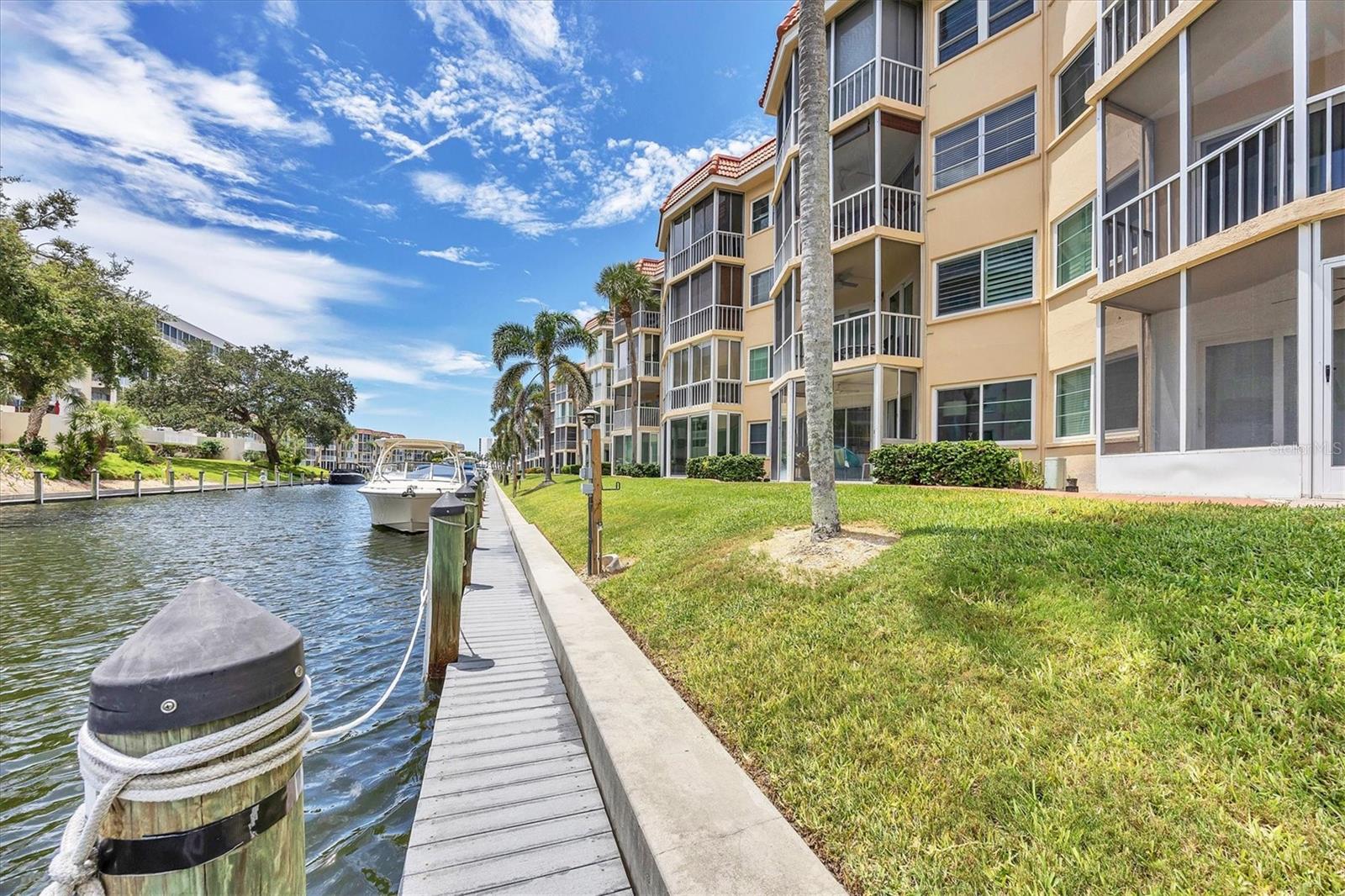 1215 S PORTOFINO DR #406 — photo 46