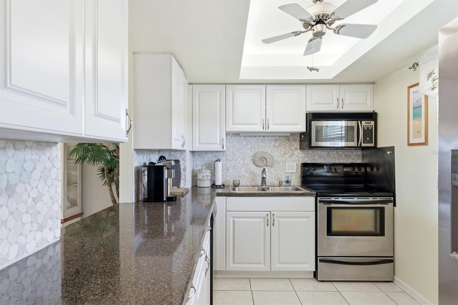 1215 S PORTOFINO DR #406 — photo 13