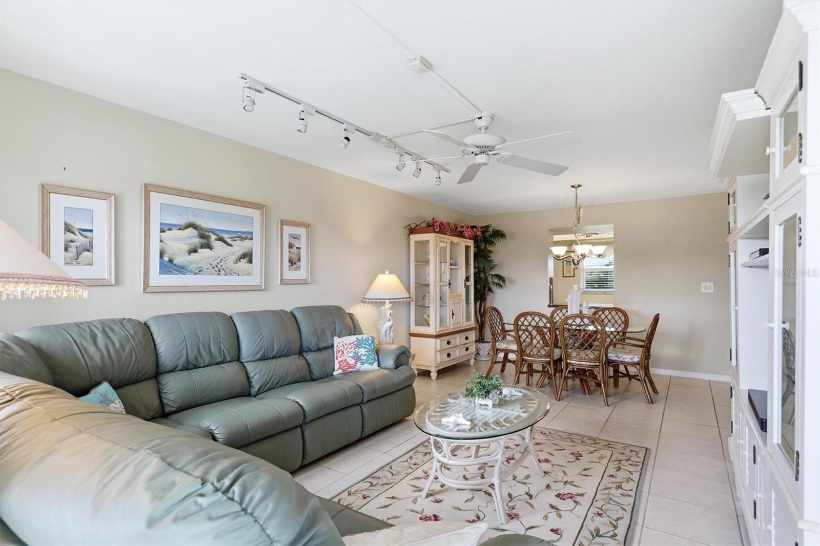 1215 S PORTOFINO DR #406 — photo 7