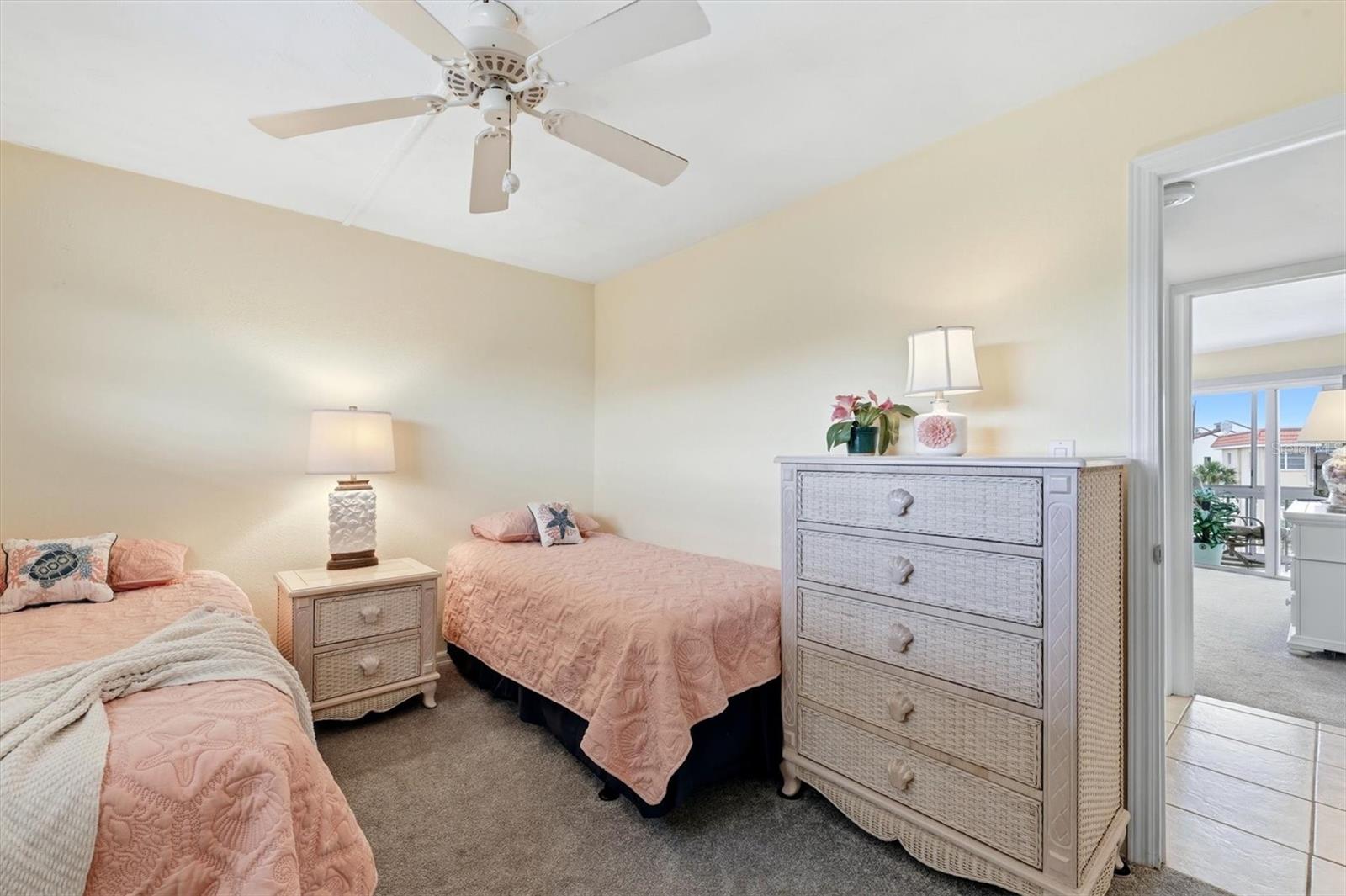 1215 S PORTOFINO DR #406 — photo 18