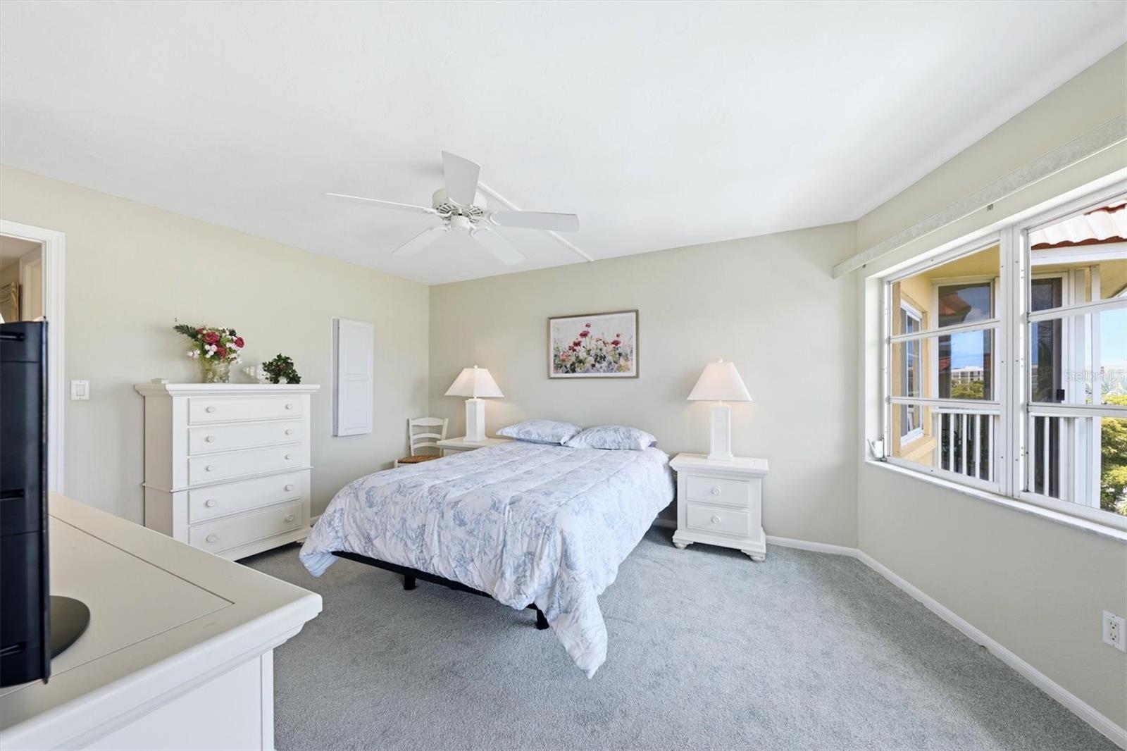 1215 S PORTOFINO DR #406 — photo 21