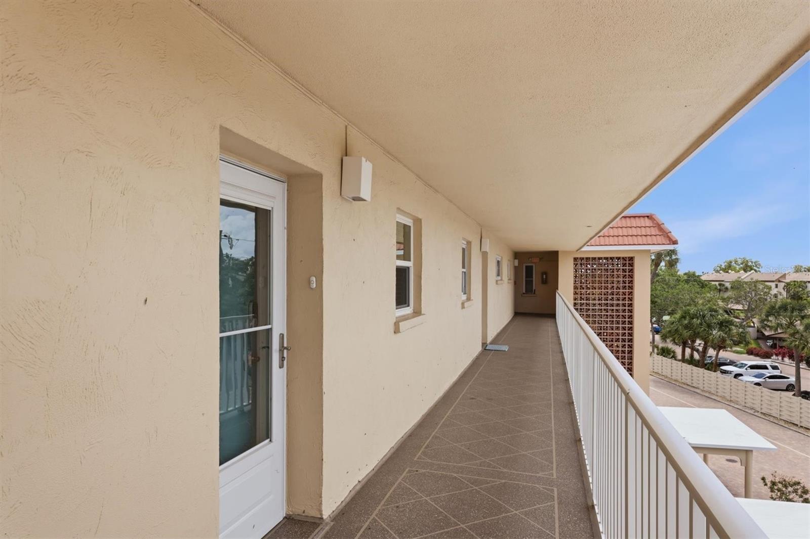 1215 S PORTOFINO DR #406 — photo 3