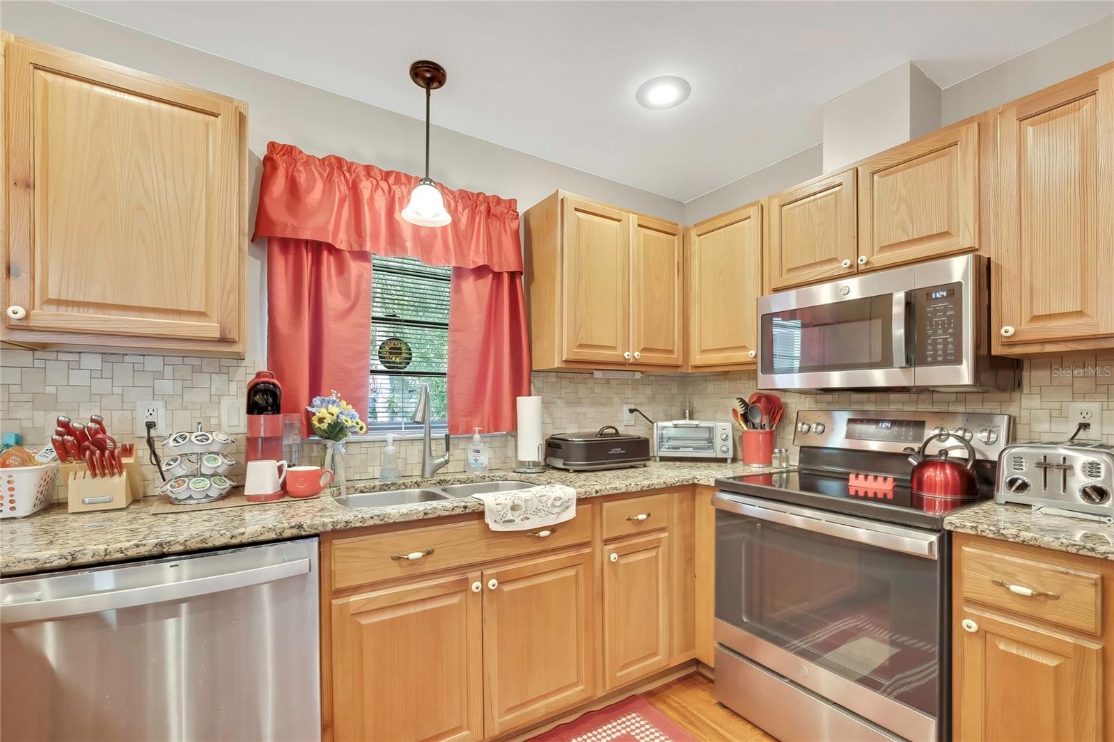 7411 BALTUSROL DR — photo 14