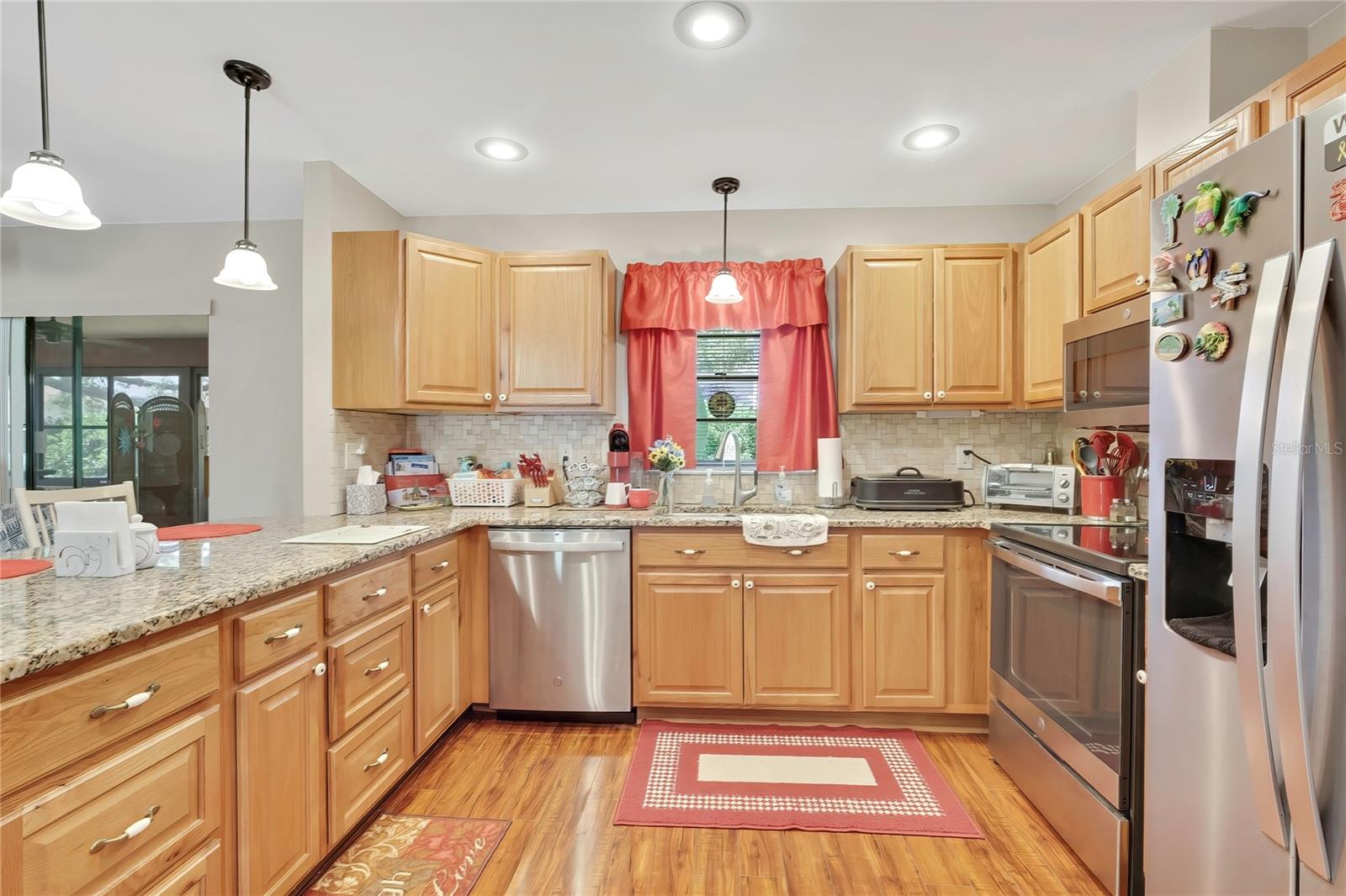 7411 BALTUSROL DR — photo 17