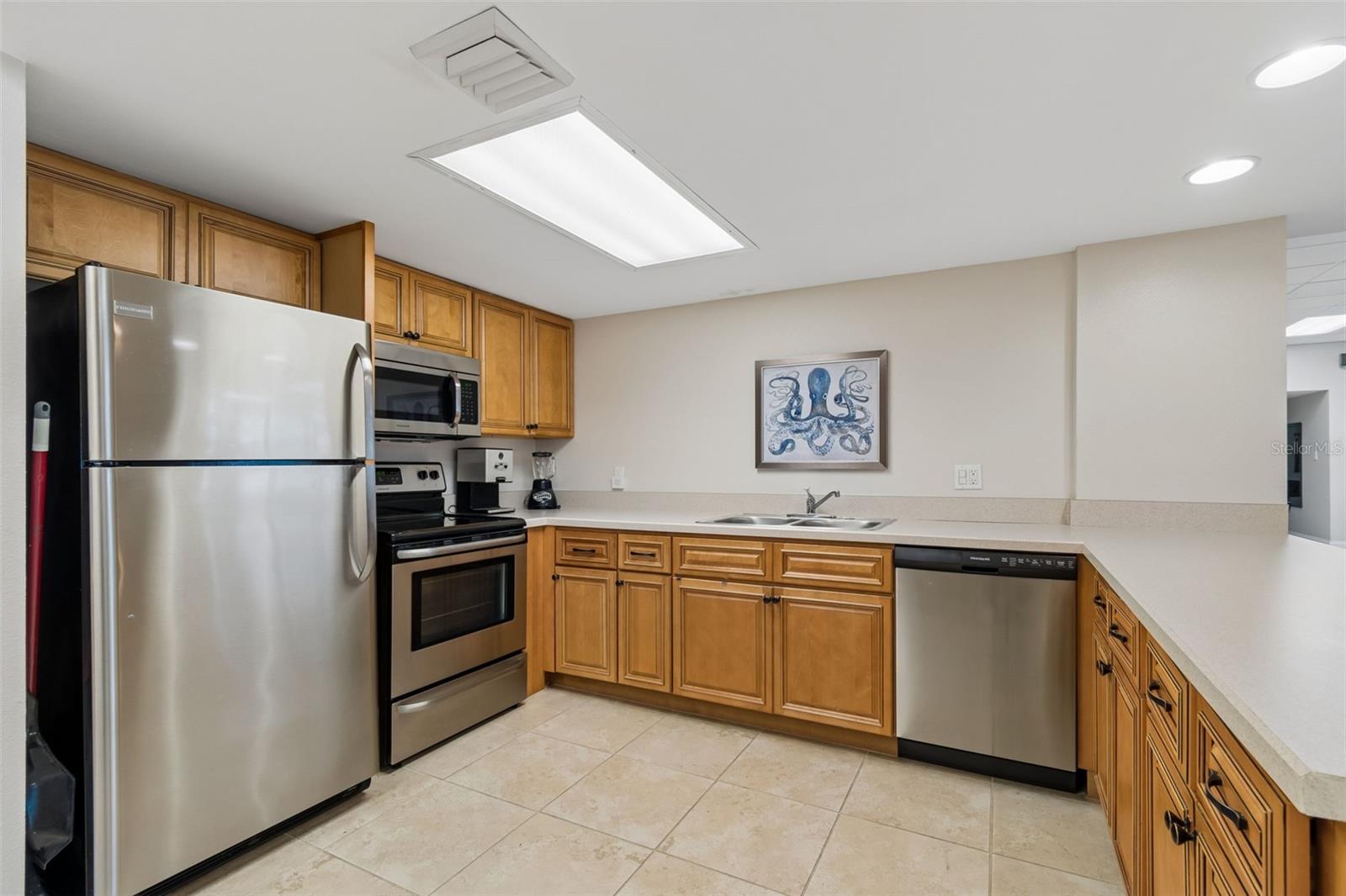 80 ROGERS ST #6C — photo 42