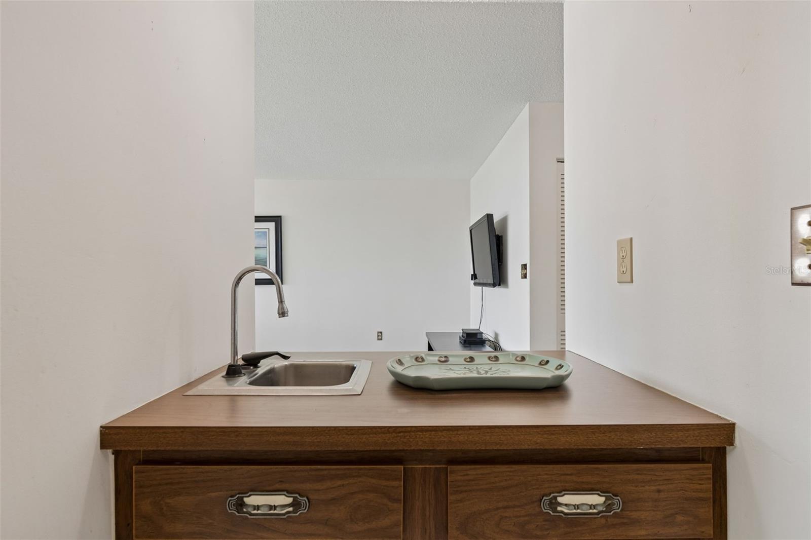 80 ROGERS ST #6C — photo 24