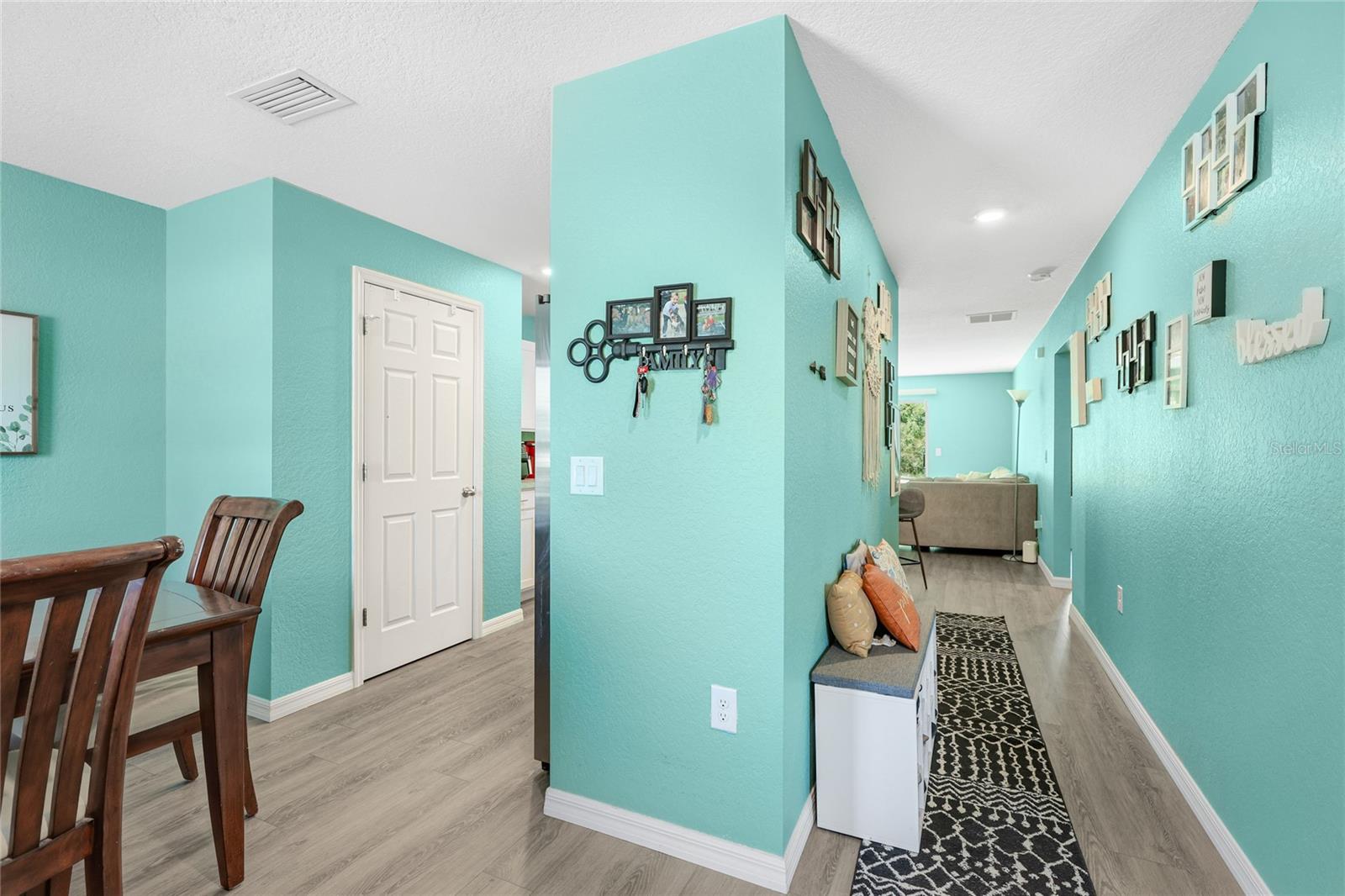 3618 WHITMAN ST — photo 5