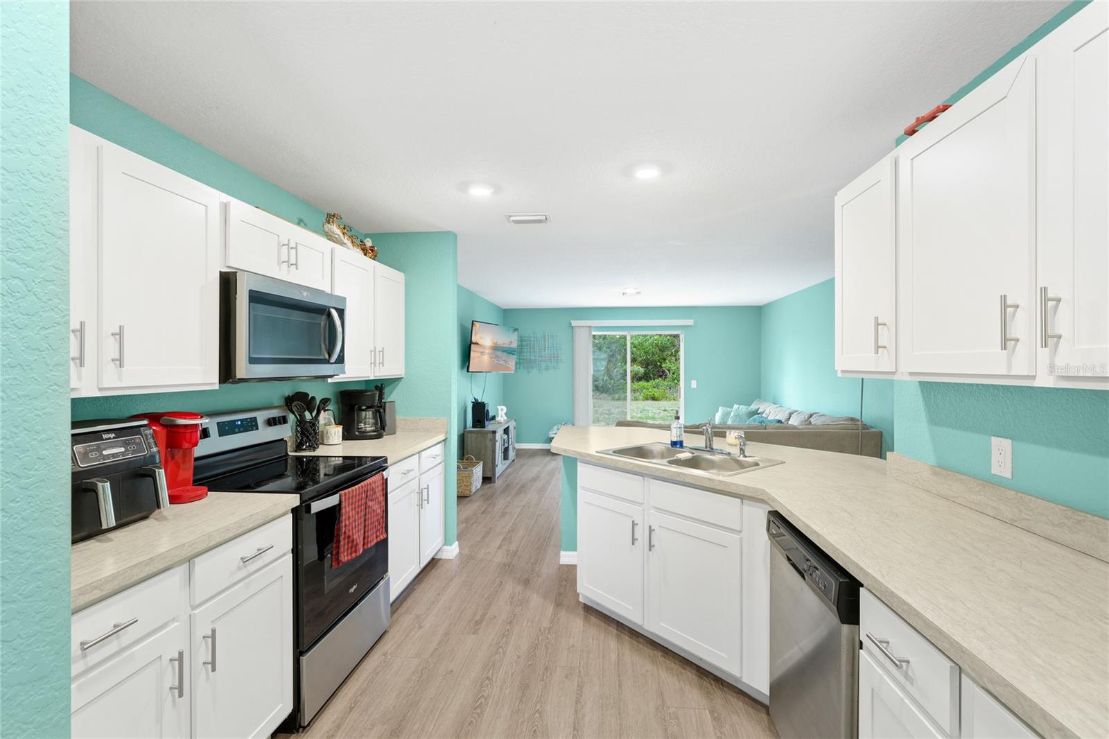 3618 WHITMAN ST — photo 12
