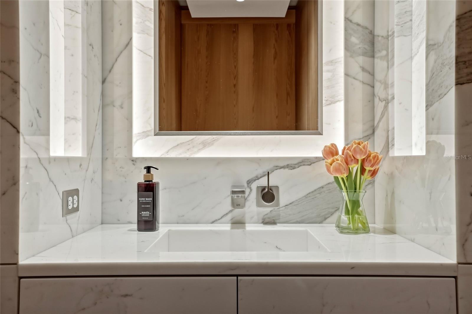 400 BEACH DR NE #2605 — photo 8
