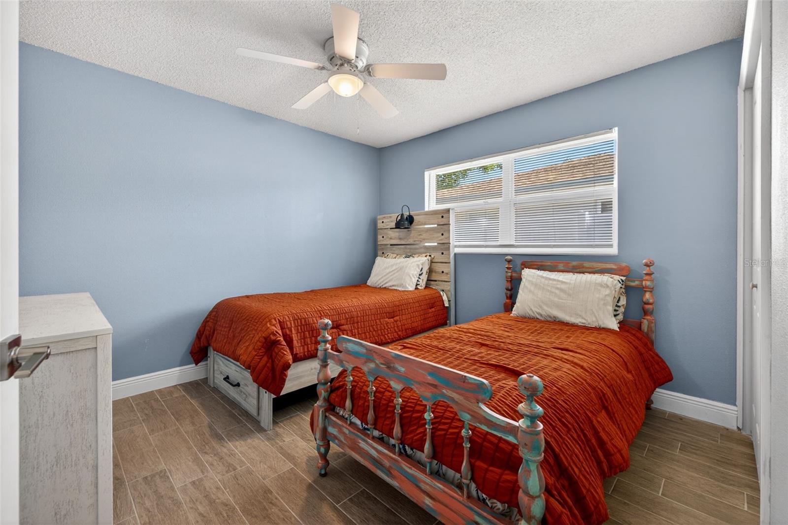 5810 VENETIAN BLVD NE — photo 14