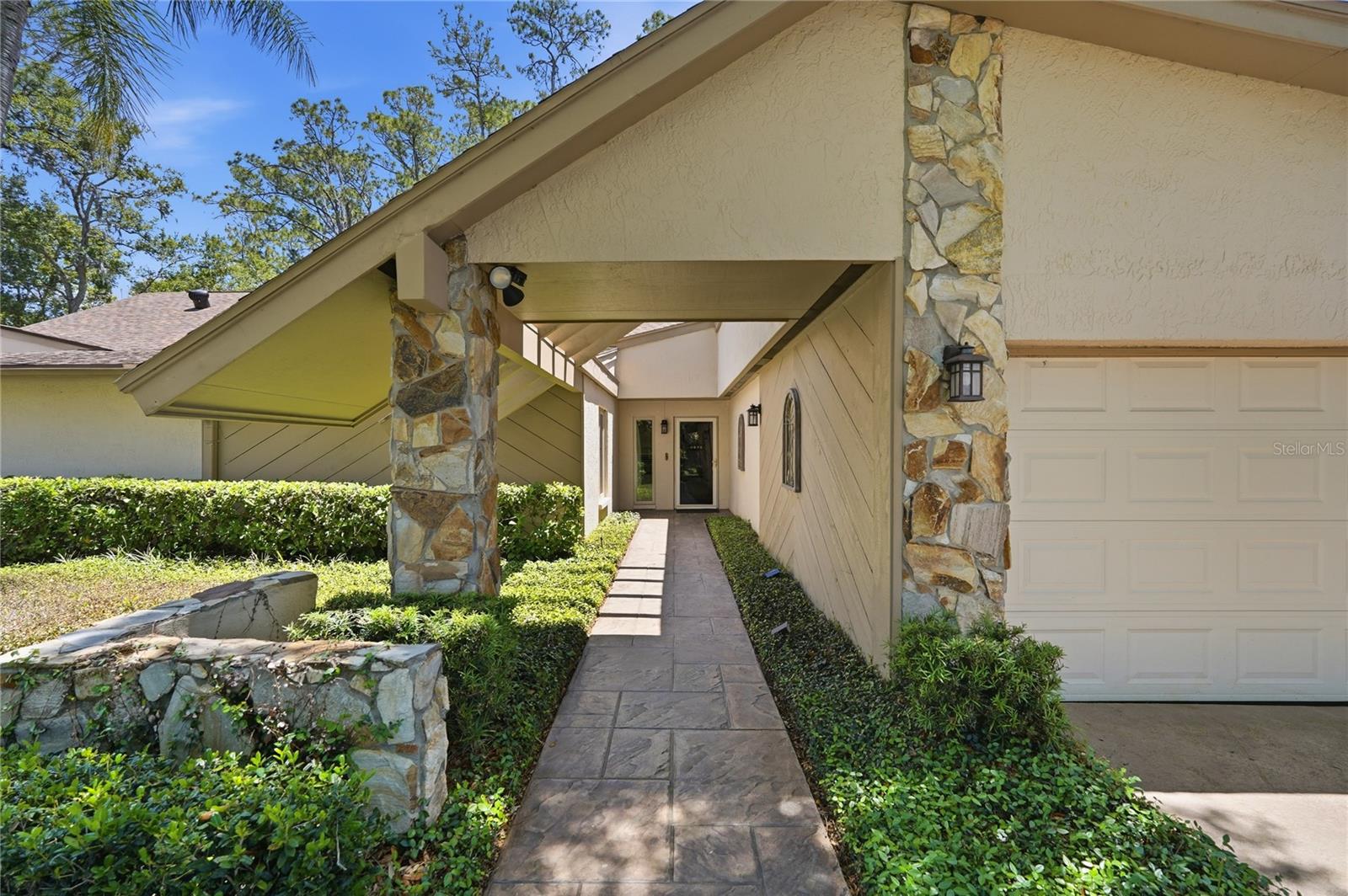 3071 BOLT DR — photo 2
