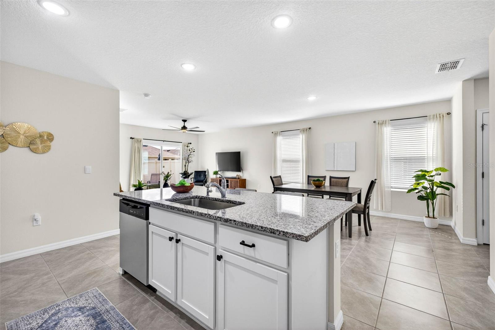 35686 SUNFLOWER HILL DR — photo 9